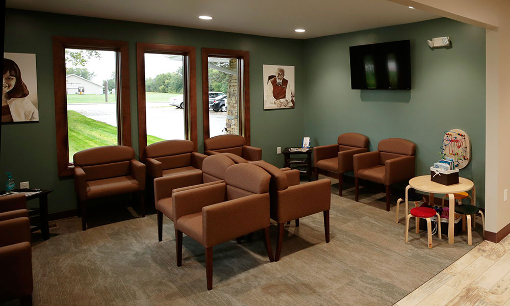 Reception and front desk at Knutson Family Dentistry